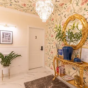 Pensión Crys: Rooms, Holiday, Business Verona